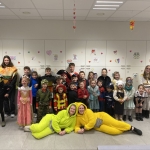 🎭✨ Sfeerbeelden van carnaval op school! ✨🎭
