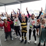 🎭✨ Sfeerbeelden van carnaval op school! ✨🎭